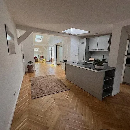 Ferienhaus 4 Beds 2 Baths Monte-Carlo